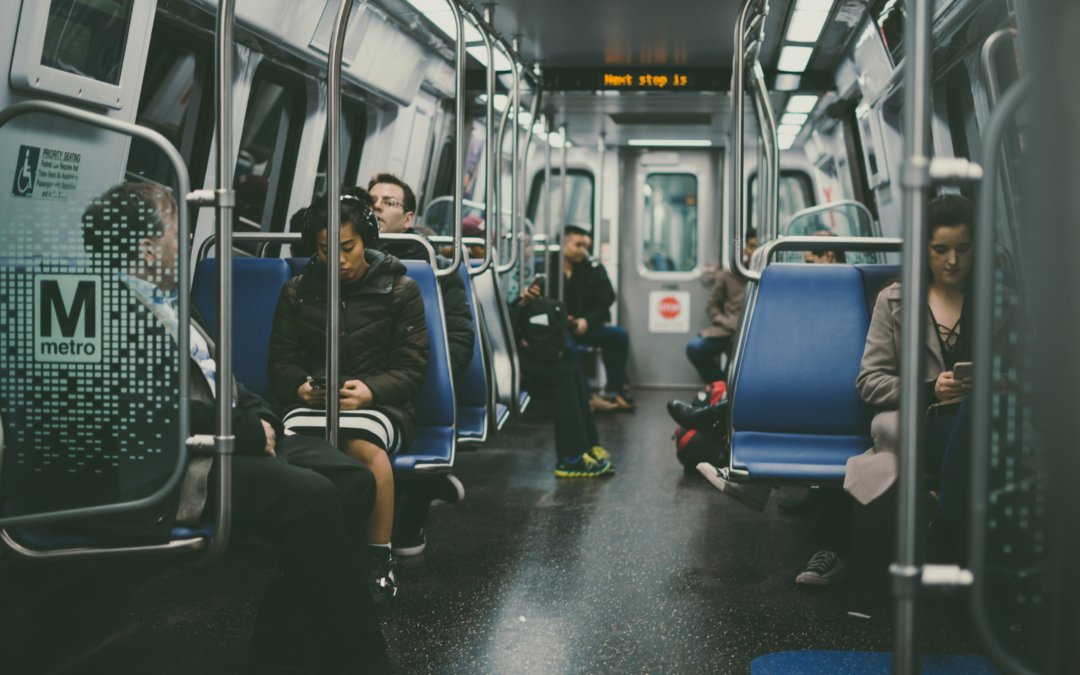 Public Transport Information Accessibility: 5 Solutions for Deaf and Hard of Hearing Users