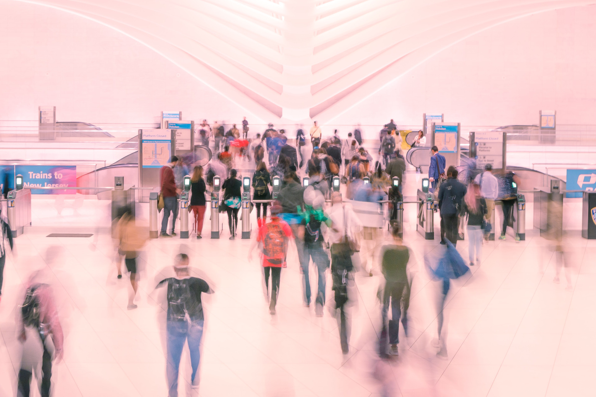 The beginning of a mobility chain as users are entering a train station